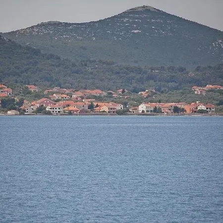 In With Sea View, Terrace, Air Conditioning, Wifi 3617-4 Lejlighed *