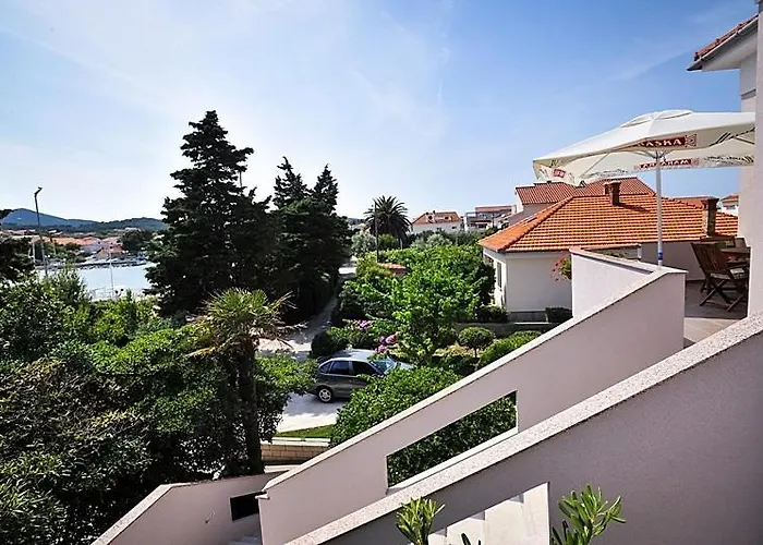 In With Sea View, Terrace, Air Conditioning, Wifi 3617-4 Apartmán Poljana (Ugljan)